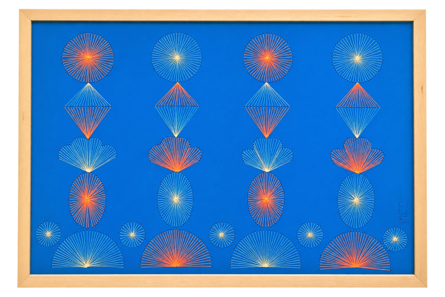 Naturaleza azul | Serie de dibujos con hilos sobre papel de color - Mauge Suarez